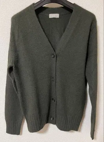 마가렛호웰 캐시미어 가디건 다크 그린