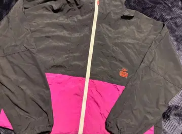 CHUMS 후드 부착 자켓 블랙/핑크