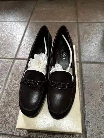 트루사르디 펌프스 가죽 다크 브라운 23cm