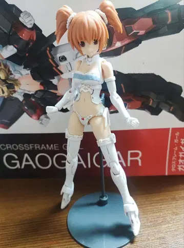 코토부키야 크로스 프레임 걸 가오가이거 갸레온 모드 완성품