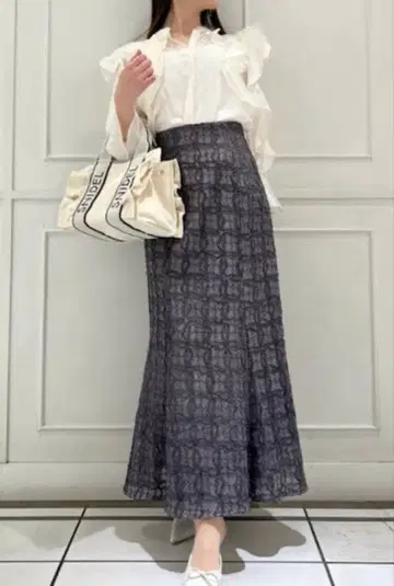 [ 미사용 새상품 ] Snidel 스나이델 레이스업 텍스처 스커트