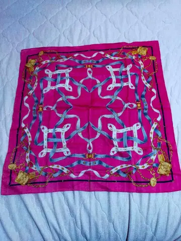 트루사르디 골동품 레어 핑크 스카프