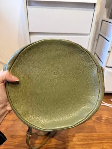 일비종떼 올리브 그린 숄더백