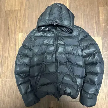 DUVETICA 하이드로겐 콜라보 블랙 다운 자켓