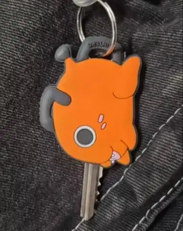 [ 미사용 새상품 ] 체인소 맨 포치타 키 커버 키링 실리콘 익명 배송