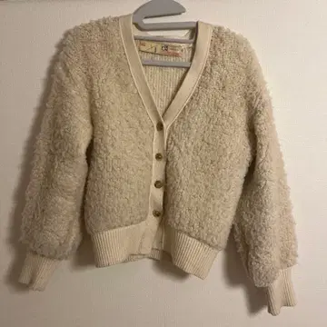 나노 유니버스 부클레 볼륨 숏코트 아이보리