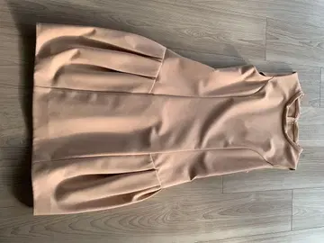 FOXEY NEW YORK 슬리브리스 원피스 핑크 베이지