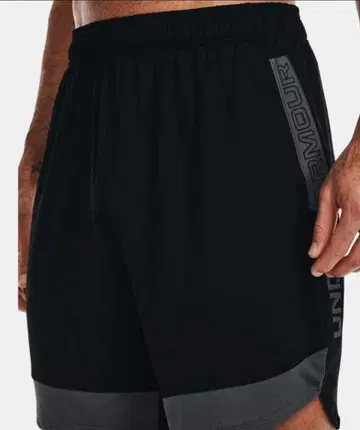 언더아머 하프 팬츠 [ 1361444 ] 미사용품