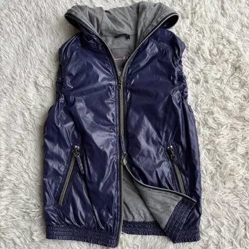 (새상품급) 듀베티카 나일론 지퍼 베스트 패커블