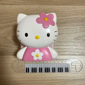 헬로키티 화이트 보드 꽃 디자인 소품함 펜꽂이 마그넷