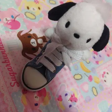 산리오 포차코 스니커즈