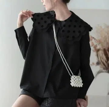 메라키 도트 칼라 블라우스