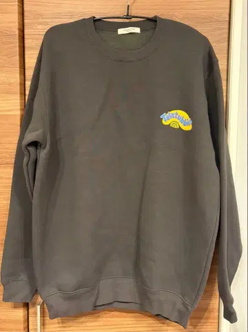 프릭스스토어 텔레토비즈 맨투맨 그레이