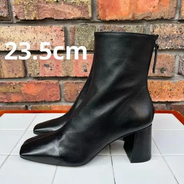 ANGEL ALARCON 앙헬 아랄콘 스퀘어토 숏부츠