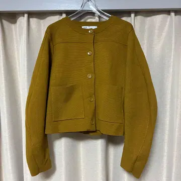 [새상품] ZARA 숏 가디건 M 사이즈