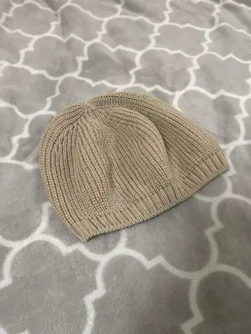 베이지 리브 니트 모자