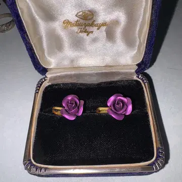 보라색 장미 디자인 클립형 귀찌