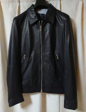 엠메티 GIACOMO 48 L 블랙 카라 부착 라이더 자켓