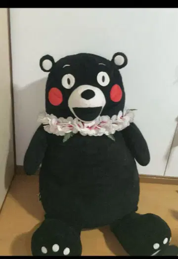 쿠마몬 큰 봉제 인형 꽃 목걸이 포함