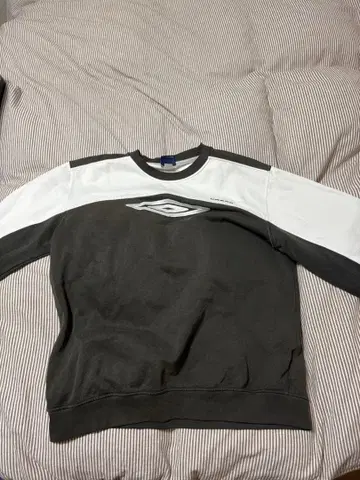 00S 옴브로 트레이닝복