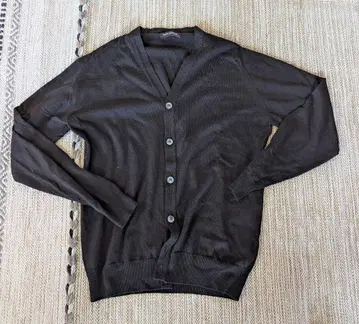 JOHN SMEDLEY 다크 브라운 가디건