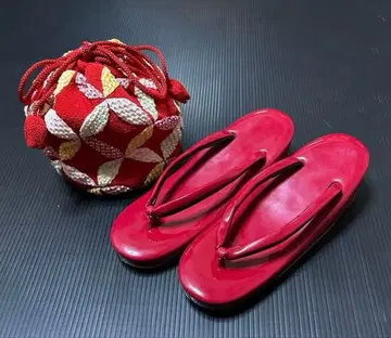 빨간색 조리와 복조리 세트