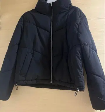 새상품급 H&M 다운 자켓 XS