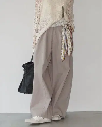 센터 심 입체 배럴 레그 팬츠