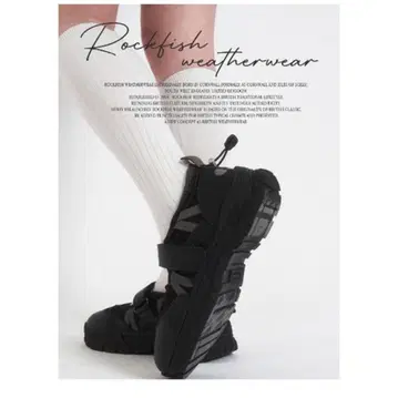 ROCKFISH WEATHERWEAR 블랙 스트랩 스니커즈