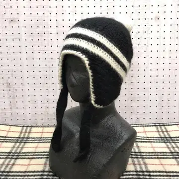 레트로 코지 구제 의류 잡화 귀마개 폼폼 보더 절개 니트 모자