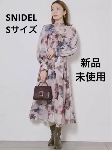 미사용 새상품 SNIDEL 오간 시스루 프린트 원피스 핑크 S 사이즈