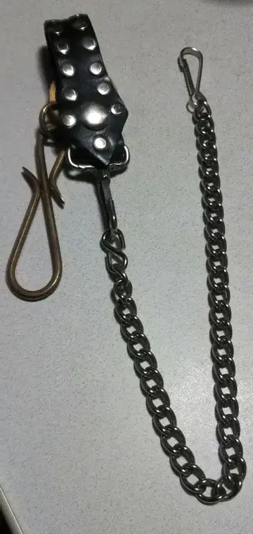 USA 빈티지 스터드 장식 가죽 지갑 체인