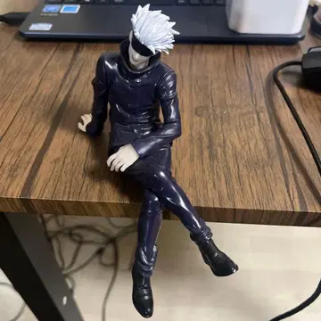 고죠 사토루 피규어