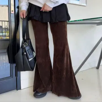 [ Kastane ] [ 미사용 새상품 ] 브라운 벨로아 플레어 팬츠