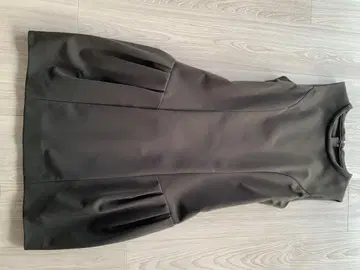 DAISY LIN 슬리브리스 원피스 38