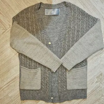 Dulcamara 케이블 니트 가디건