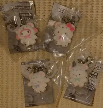 산리오 메지루시 액세서리 포근포근 스노우 가챠 4종 세트