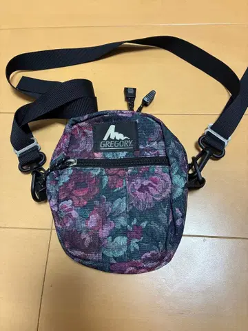USA GREGORY 퀵 포켓 플로럴 태피스트리 구 로고 S