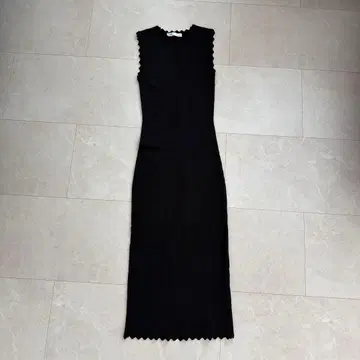 ZARA 스캘럽 니트 원피스