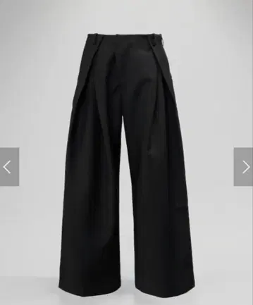 블랙 와이드 팬츠 턱 들어감