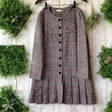 평평하게 놓음 가슴 너비 49 소매 폭 15 어깨 너비 35