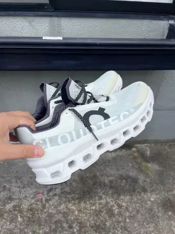 Cloud monster 스니커즈 USM 12 화이트