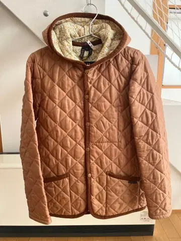 새상품급 LAVENHAM 퀼팅 자켓 40 브라운