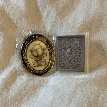 미세스 그린애플 BABELnoTOH 메멜 핀 배지