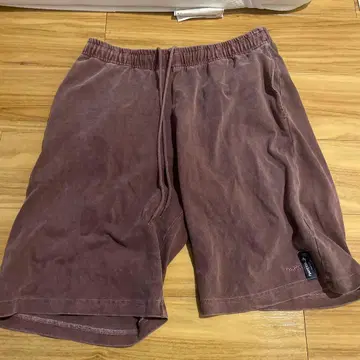 홍갈색 하프 팬츠