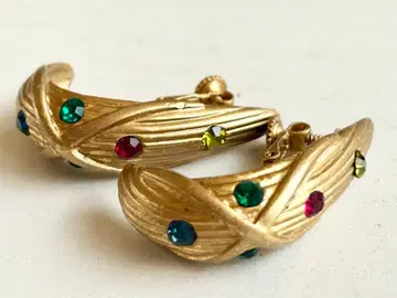 골동품 매트 골드 개성 있는 후프 멀티 컬러 큐빅 귀찌