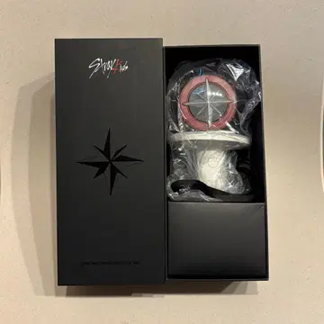 STRAY KIDS OFFICIAL LIGHT STICK VER.2