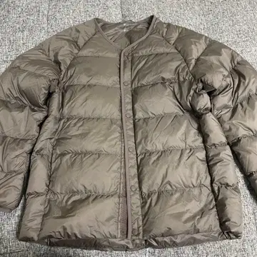 새상품급 유니클로 리사이클 다운 자켓 경량 XL 남성용