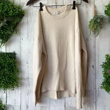 평평하게 놓았을 때 가슴 너비 58