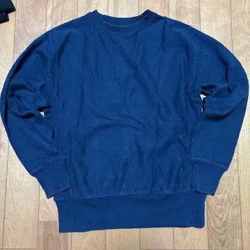 네이비 크루넥 맨투맨